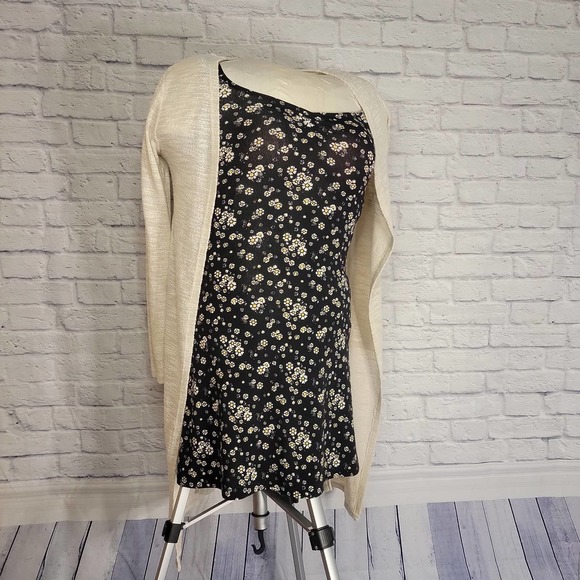 Wallflower Dresses & Skirts - 🟠Wallflower Junior's Size Small Daisy Dress with Cardigan Duster